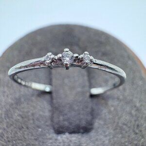 VTG Sterling Silver 925 Cubic Zirconia Three Stone Band Ring Size 7.25 Fit